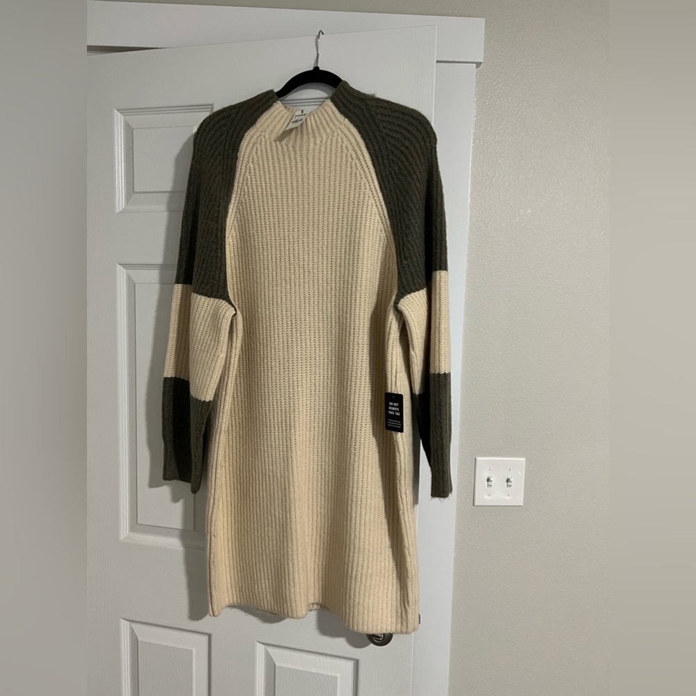 NWT L Express Sweater Dress long sleeves gray and cream High neck warm winter